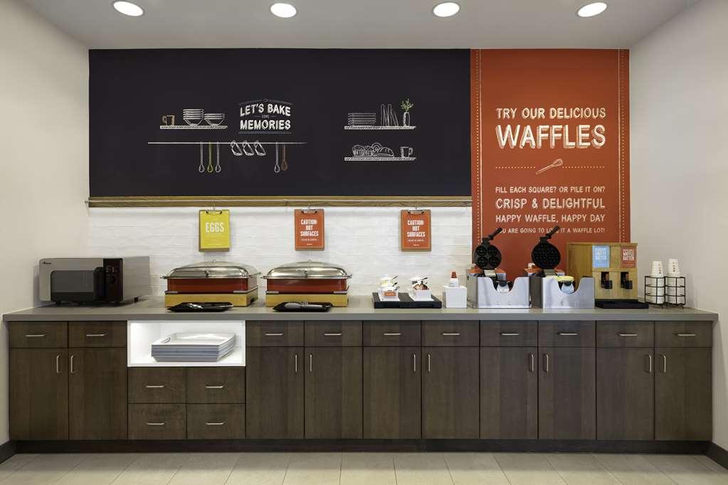 Hampton Inn Midland, On Εστιατόριο φωτογραφία